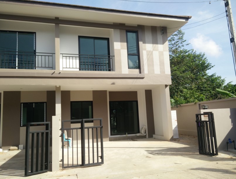 Townhome for sale in Phuket1